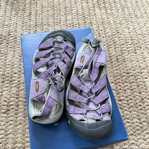 Keen Newport H2 hiking shoes women’s size 8